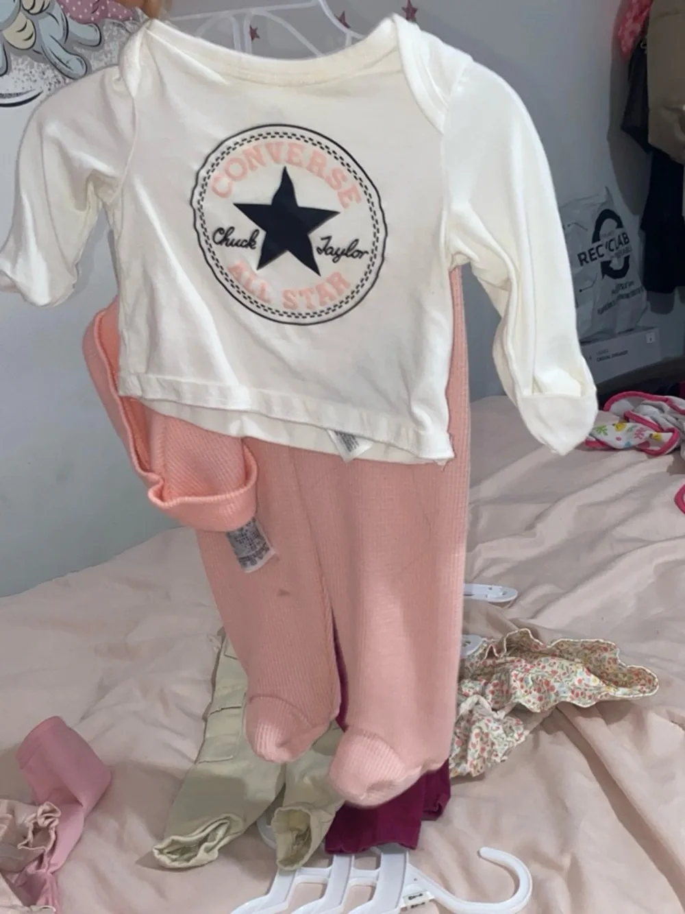 Converse Infant Two-Piece Set in White & Light Pink
